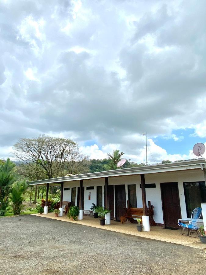 La Pina, Rio Celeste Aparthotel Exterior photo